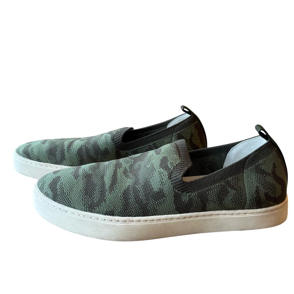 Banana Republic Sneakers Womens Size 9.5 Camo Green Flats Slip On Casual FlyKnit